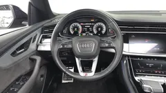 2022 Audi Q8 55 TFSI Quattro Premium, чёрный — фото 12