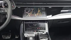 2022 Audi Q8 55 TFSI Quattro Premium, чёрный — фото 13