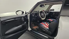 2024 Mini Cooper 클래식 플러스, белый — фото 10