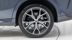 2022 BMW X6 xDrive40i M Sport, серый — фото 5