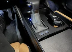 2023 Lexus ES Luxury Plus, белый — фото 6