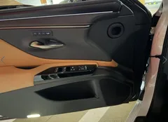 2023 Lexus ES Luxury Plus, белый — фото 9
