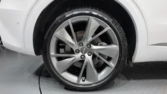 2023 Genesis GV70 2.5T Gasoline AWD, белый — фото 5