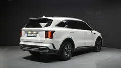 2023 Kia Sorento HEV 1.6 4WD, белый — фото 2