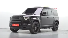 2022 Land Rover Defender 110 D300 HSE, чёрный — фото 1