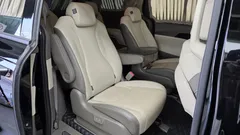 2022 Kia Carnival Gasoline 9-Seater Hi-Limousine, чёрный — фото 11