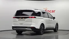 2023 Kia Carnival Gasoline 9-Seater Prestige, белый — фото 2