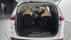 2023 Kia Carnival Gasoline 9-Seater Prestige, белый — фото 20