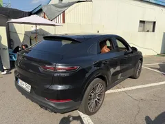 2022 Porsche Cayenne 3.0 E-Hybrid Coupe, чёрный — фото 4