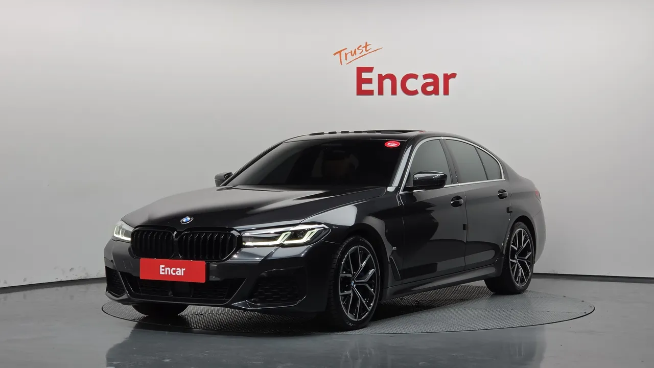 2022 BMW 5-Series 530i M Sport Package