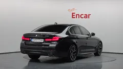 2022 BMW 5-Series 530i M Sport Package, серый — фото 2