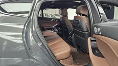 2022 BMW X6 xDrive40d M Sport Online Exclusive, серый — фото 11