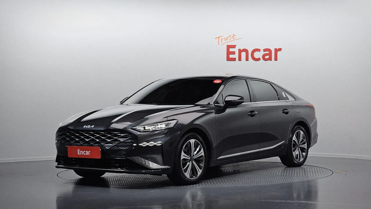 2023 Kia K8 Signature