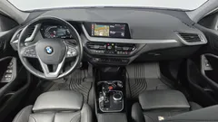 2022 BMW 1-Series 120i Advantage, белый — фото 7