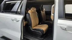 2023 Kia Carnival Gasoline 9-Seater Prestige, белый — фото 11