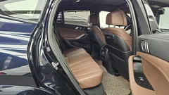 2022 BMW X6 xDrive40i M Sport, чёрный — фото 15