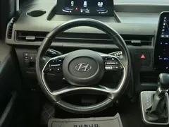 2022 Hyundai Staria Tourer 11-Seater, серебристый — фото 9