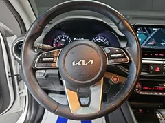2022 Kia K3 1.6, белый — фото 9