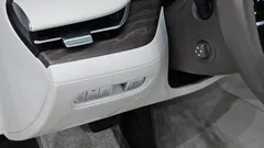 2022 Genesis G90 Gasoline 3.5 Turbo AWD, белый — фото 14