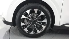 2023 Kia Carnival Gasoline 7-Seater Signature, белый — фото 5