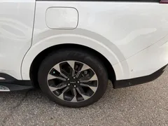 2023 Kia Carnival Gasoline 9-Seater Signature, белый — фото 5