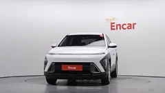 2023 Hyundai Kona Gasoline 1.6 Turbo 2WD, белый — фото 3