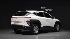 2023 Hyundai Kona Gasoline 1.6 Turbo 2WD, белый — фото 2