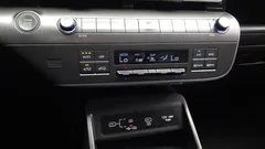 2023 Hyundai Kona Gasoline 1.6 Turbo 2WD, белый — фото 17