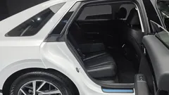 2023 Hyundai Grandeur 2,5 Gasoline 2WD, белый — фото 12