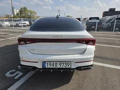 2023 Kia K5 2.0, белый — фото 2