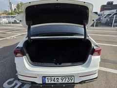 2023 Kia K5 2.0, белый — фото 5