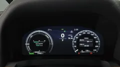 2024 Toyota Alphard 2.5 HEV Executive AWD, белый — фото 8