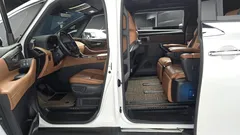2024 Toyota Alphard 2.5 HEV Executive AWD, белый — фото 11