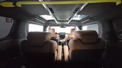 2024 Toyota Alphard 2.5 HEV Executive AWD, белый — фото 20