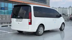2022 Hyundai Staria Tourer 11-Seater, белый — фото 4