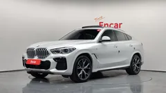 2023 BMW X6 xDrive40i M Sport, белый — фото 1