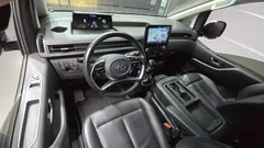 2022 Hyundai Staria Cargo 3-Seater, серо-серебристый — фото 7