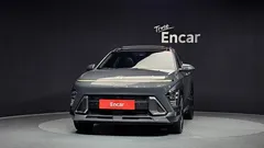2023 Hyundai Kona Premium, серый — фото 3