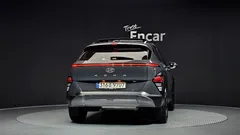 2023 Hyundai Kona Premium, серый — фото 4