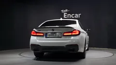 2022 BMW 5-Series 520i M Sport, белый — фото 4