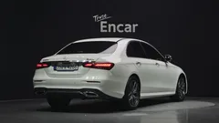 2023 Mercedes-Benz E-Class E220d 4MATIC AMG Line, белый — фото 2