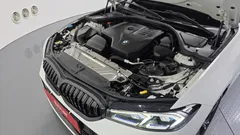 2024 BMW 3-Series 320i M Sport, белый — фото 6