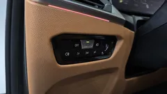 2024 BMW 3-Series 320i M Sport, белый — фото 18