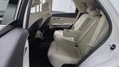 2023 Genesis GV70 2.5T Gasoline AWD, белый — фото 12