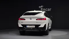 2022 BMW X4 xDrive20i M Sport, белый — фото 4