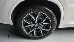 2022 BMW X4 xDrive20i M Sport, белый — фото 5