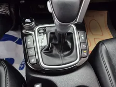 2023 Kia Seltos Gasoline 1.6 Turbo 2WD, белый — фото 16