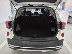 2023 Kia Seltos Gasoline 1.6 Turbo 2WD, белый — фото 19