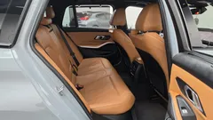 2023 BMW 3-Series 320i Touring M Sports, серый — фото 11