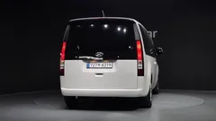 2024 Hyundai Staria L3.5 Tourer 11-Seater, белый — фото 4